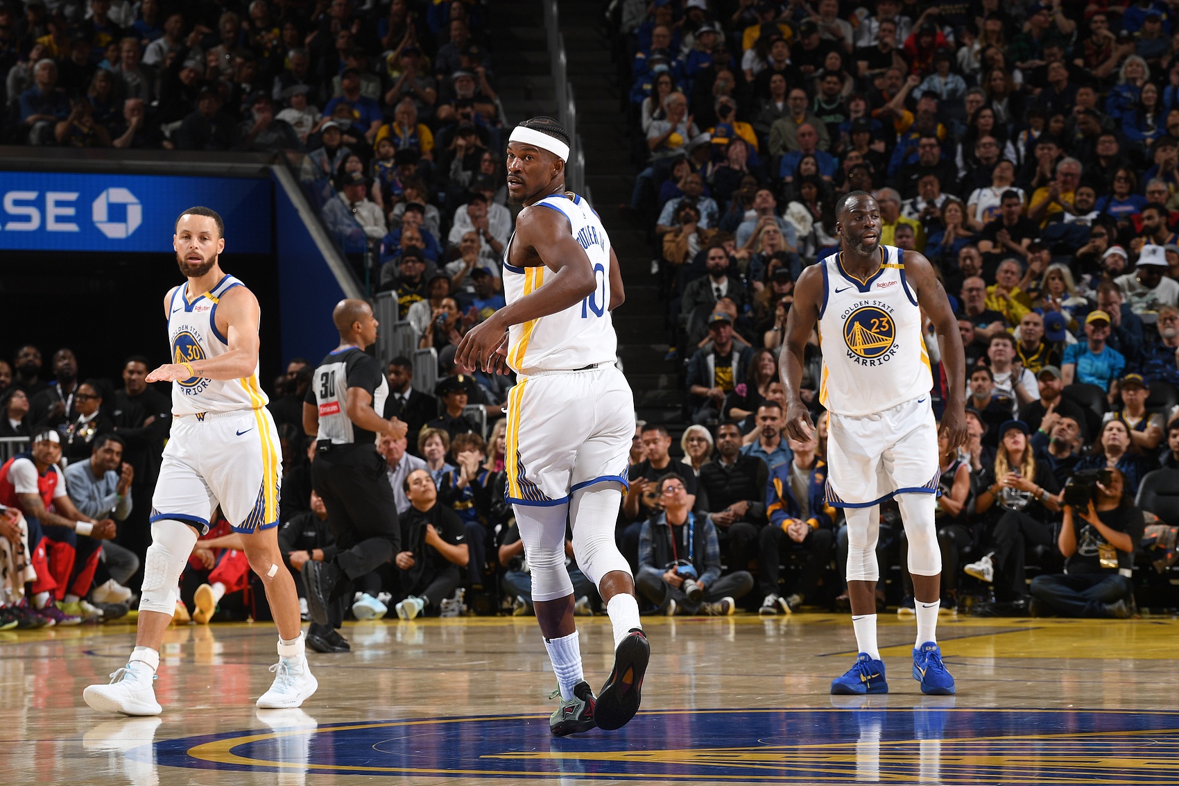 雷吉·米勒：勇士目前不是争冠球队 我只希望他们没浪费库里时间