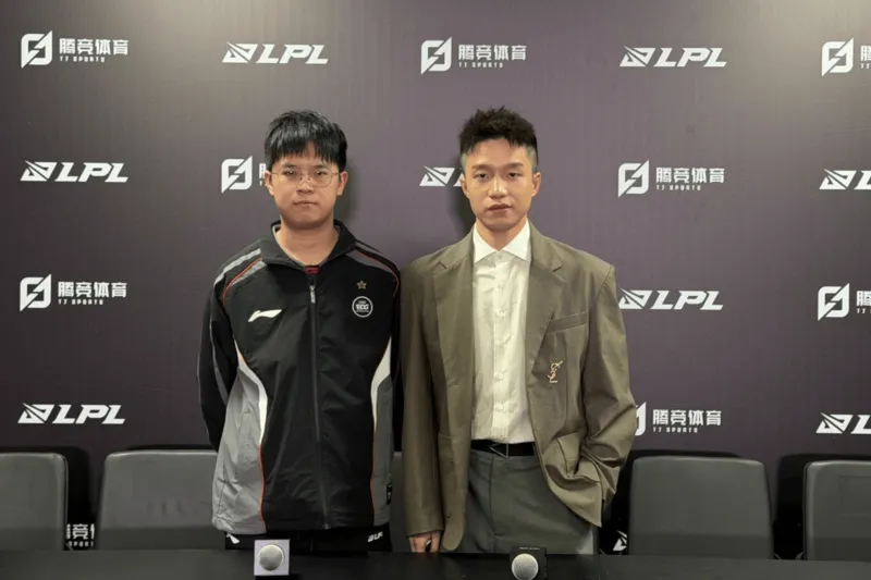 明凯：挺看好我们队伍这阵容，需要重视和解决比赛里的问题