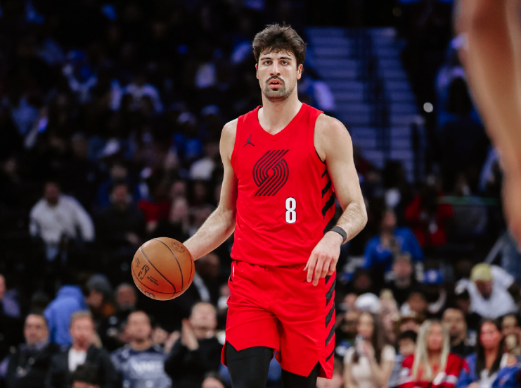 爱游戏全站-杨瀚森被下放！开拓者惜败76人 阿夫迪亚25+6+9格莱姆斯31分